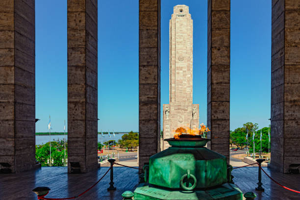imagen fuego de monumento
